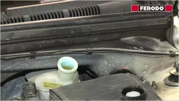 ferodo-brake-fluid-installation-image6