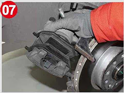 ferodo-brake-pad-installation-image7