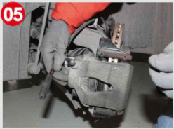 ferodo-brake-pad-installation-image5
