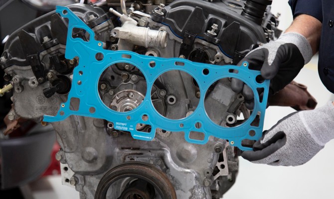 Mechanic-Holding-Fel-Pro-Gasket
