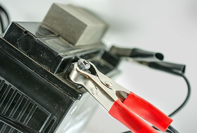 Jumper-Cables-Hooked-to-Car-Battery