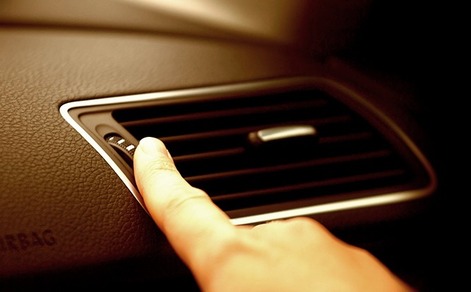 Driver-Adjusting-Heating-Cooling-Vent